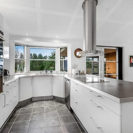 Elsi - 1-3km From The Sea By Interhome *