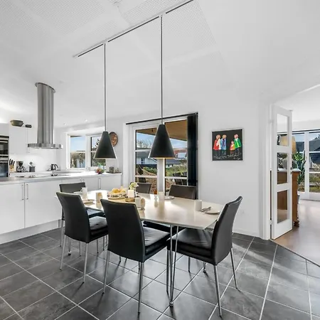 Ferienhaus Elsi - 1-3km From The Sea By Interhome Blåvand