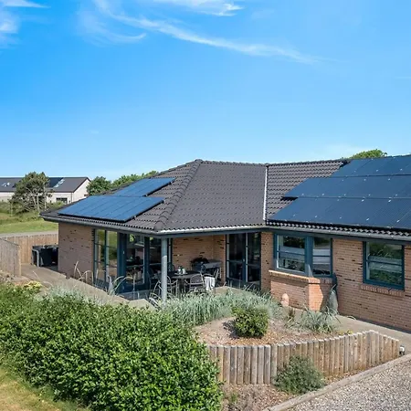 Elsi - 1-3km From The Sea By Interhome *