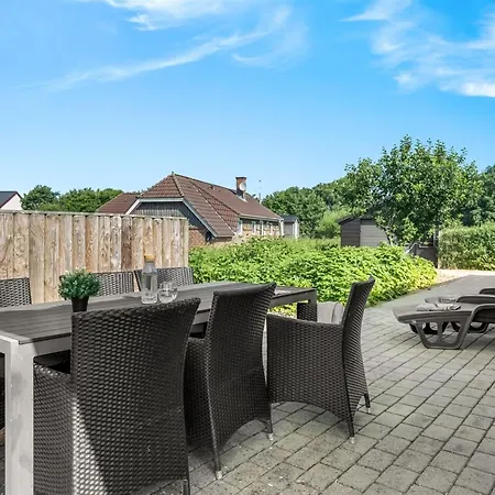 Ferienhaus Elsi - 1-3km From The Sea By Interhome Blåvand